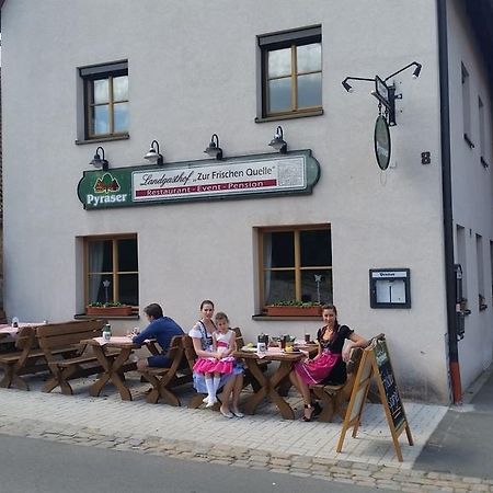 Zur Frischen Quelle Hotel Oberasbach Exterior foto