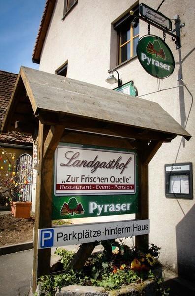 Zur Frischen Quelle Hotel Oberasbach Exterior foto