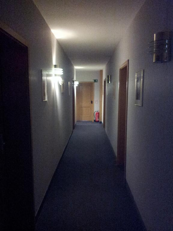 Zur Frischen Quelle Hotel Oberasbach Exterior foto